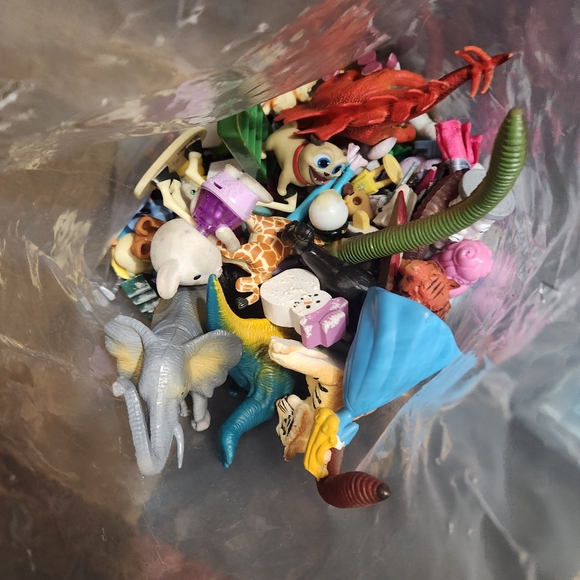 200+ Pc Lot of Mini Toys Various Brands Mattel Disney Pokémon Lego LPS Vtg & new - Picture 7 of 8